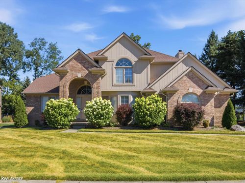 1026 Covington Place Dr, Rochester Hills, MI, 48309-3728 | Card Image
