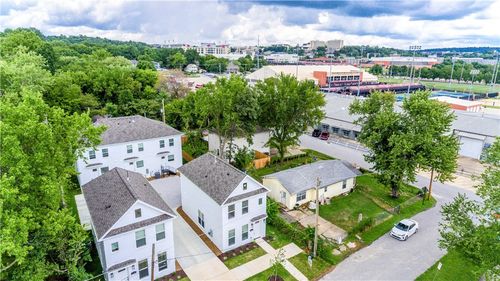 1632 W Neptune Street, Fayetteville, AR, 72701 | Card Image