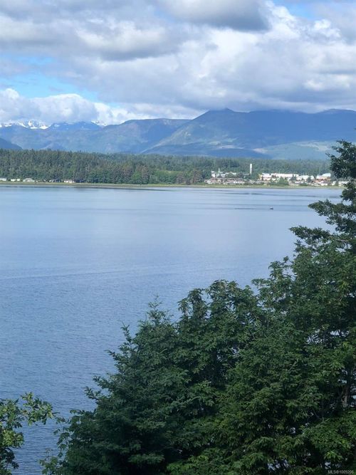 305-2275 Comox Ave, Comox, BC, V9M1X6 | Card Image