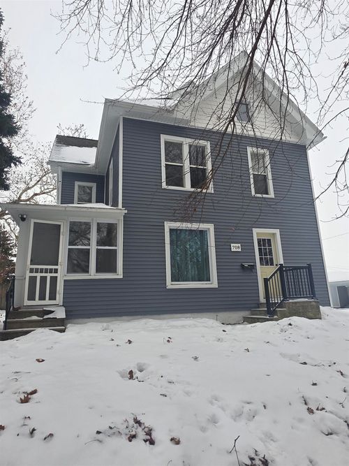 708 Park St, Reinbeck, IA, 50669-1222 | Card Image