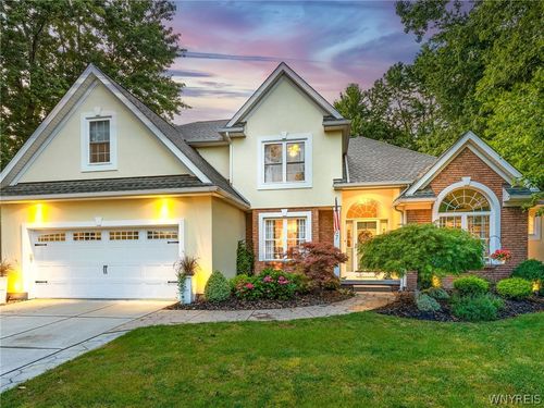 207 Brenridge Drive, Amherst, NY, 14051 | Card Image
