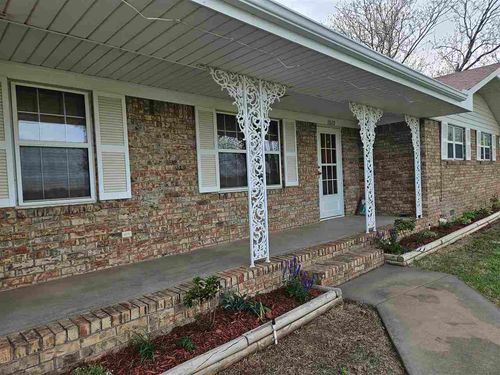 1020 S Rose Ave, Glencoe, OK, 74032-1484 | Card Image