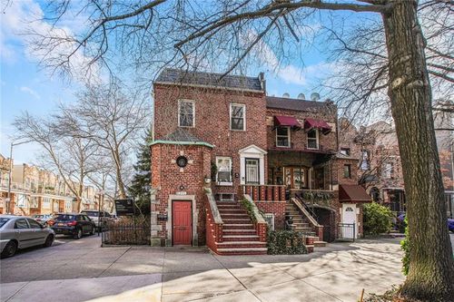 8301 4th Ave, Brooklyn, NY, 11209-4412 | Card Image