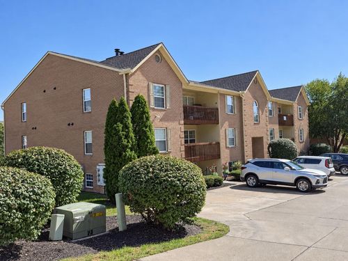 12-27 Highland Meadows Circle, Highland Heights, KY, 41076 | Card Image