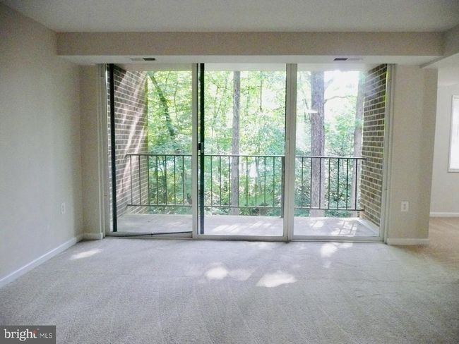 APT-11B - 1520 Northgate Sq, Condo with 2 bedrooms, 1 bathrooms and null parking in RESTON VA | Image 4