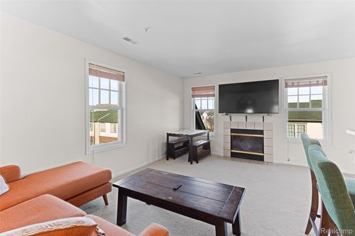 208 Amys Walk, Auburn Hills, MI, 48326-3060 | Card Image