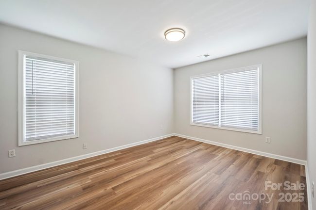 5375 Eneida Sue Dr, Townhouse with 3 bedrooms, 3 bathrooms and null parking in Charlotte NC | Image 4