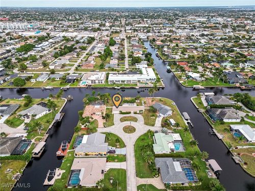 5207 Willow Ct, CAPE CORAL, FL, 33904-5664 | Card Image
