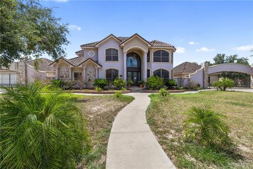 8413 N Main St, McAllen, TX, 78504-5879 | Card Image