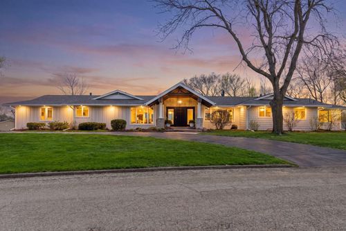1155 Heritage Ln, Wayzata, MN, 55391-9133 | Card Image