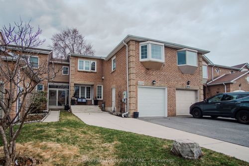 1039 Rowntree Cres, Pickering, ON, L1V5A9 | Card Image