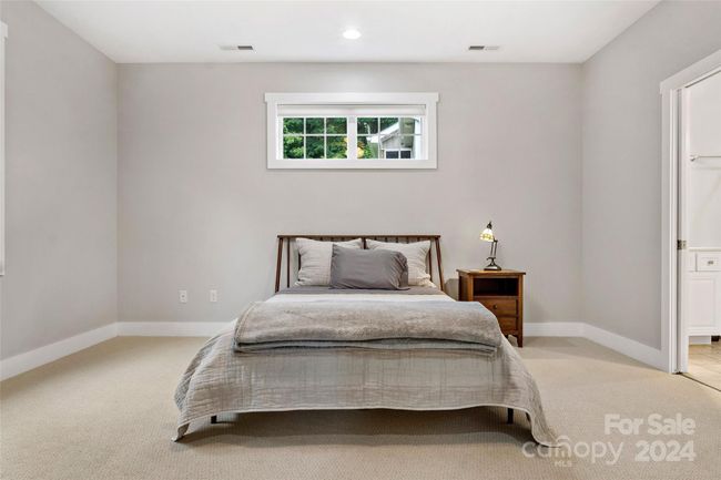 4 Nectar Way, House other with 3 bedrooms, 2 bathrooms and null parking in Swannanoa NC | Image 20