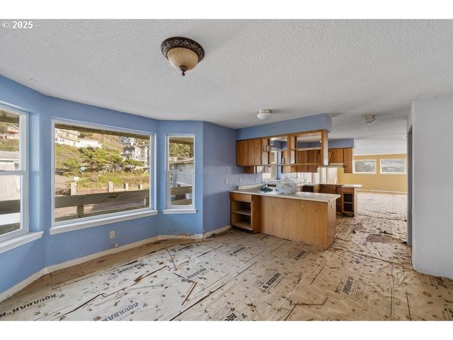 1816 Maxwell Mountain Rd, House other with 12 bedrooms, 9 bathrooms and 4 parking in Oceanside OR | Image 24