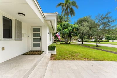 547 Giralda Ave, House other with 3 bedrooms, 2 bathrooms and null parking in Coral Gables FL | Image 3