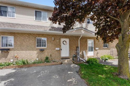 84-8141 Coventry Rd, Niagara Falls, ON, L2H2X7 | Card Image