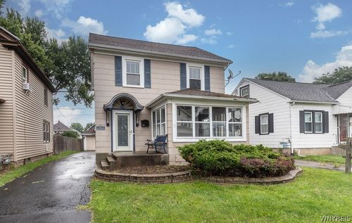 22 Bewley Pkwy, Lockport, NY, 14094-2504 | Card Image