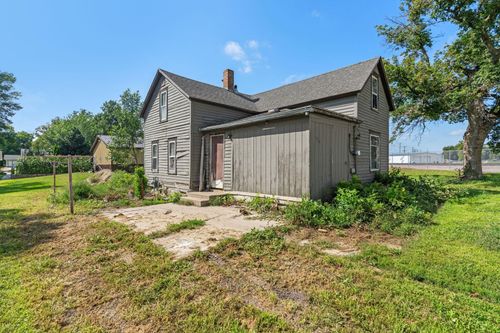 424 9th St, Dawson, MN, 56232-2349 | Card Image