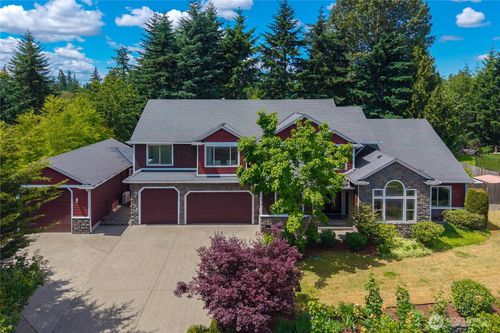 810 195th Ave E, Lake Tapps, WA, 98391-5614 | Card Image