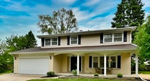 6S210 Mariwood Ct, Naperville, IL, 60540-3840 | Card Image