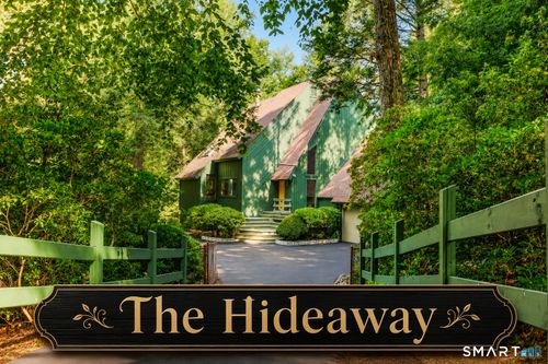 409 Jones Hollow Rd, Marlborough, CT, 06447-1038 | Card Image