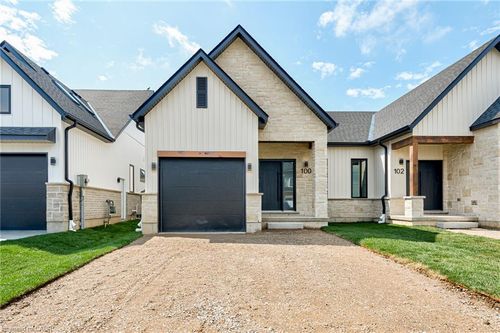 100 Clayton St, Mitchell, ON, N0K1N0 | Card Image