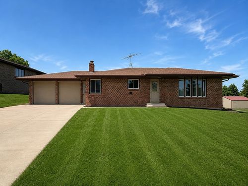 125 E 1st St, Lindsay, NE, 68644-6120 | Card Image
