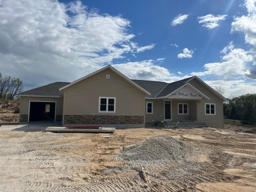 2367 Wallace Lake Rd, West Bend, WI, 53090-1208 | Card Image