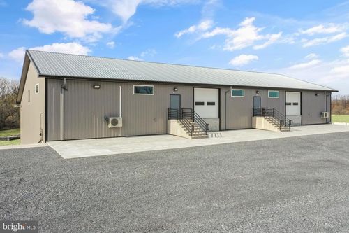 1300 Maidencreek Rd, FLEETWOOD, PA, 19522 | Card Image