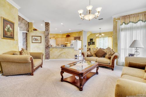 3 Greens Shadow, San Antonio, TX, 78216-7830 | Card Image