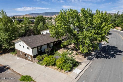 2278 Pioneer Dr, Reno, NV, 89509-5154 | Card Image