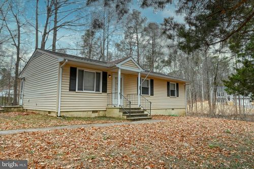 417 Lake Caroline Dr, Ruther Glen, VA, 22546-5034 | Card Image