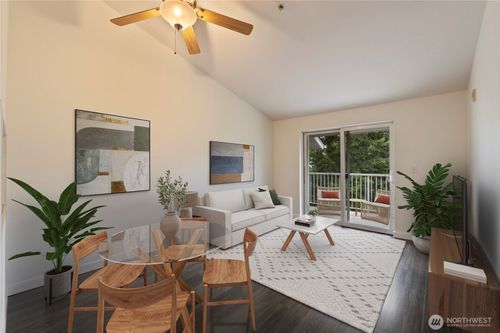 302-1810 S Charles St, Seattle, WA, 98144-2957 | Card Image