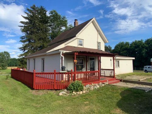 8732 Kinch Rd, Jackson, MI, 49201-9521 | Card Image