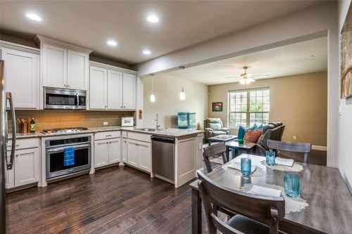 c-4665 Dozier Rd, Carrollton, TX, 75010-4216 | Card Image