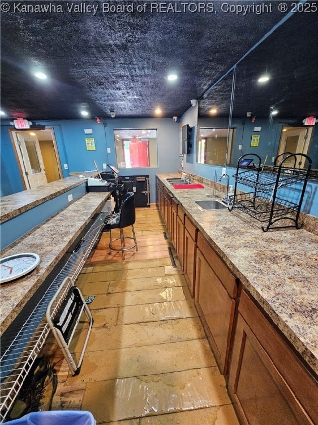610 Cross Lanes Dr, Home with 0 bedrooms, 0 bathrooms and null parking in Nitro WV | Image 11