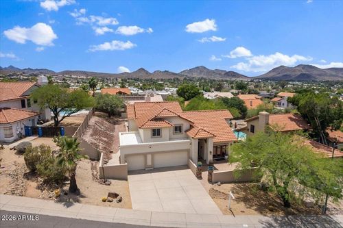 1221 E Claire Dr, Phoenix, AZ, 85022-3813 | Card Image