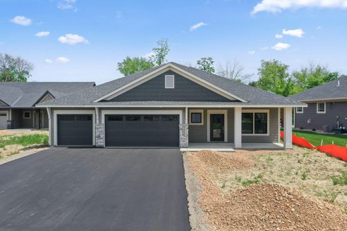 1954 Woods Pt, Waconia, MN, 55387-4410 | Card Image