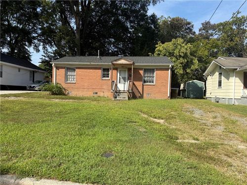215 Marshall St, Greensboro, NC, 27401-3312 | Card Image