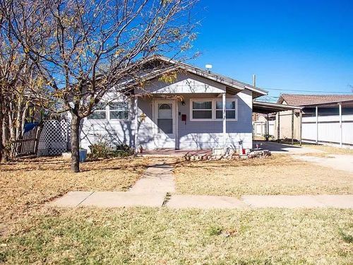 607 E 15th St, Big Spring, TX, 79720-5656 | Card Image