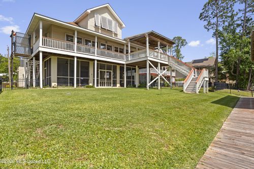 111 Ironwood Cv, Pass Christian, MS, 39571-2354 | Card Image