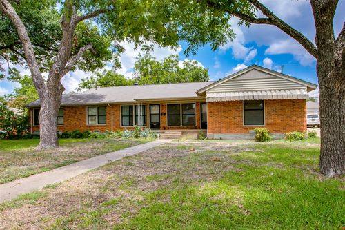 9412 Forest Hills Blvd, Dallas, TX, 75218 | Card Image