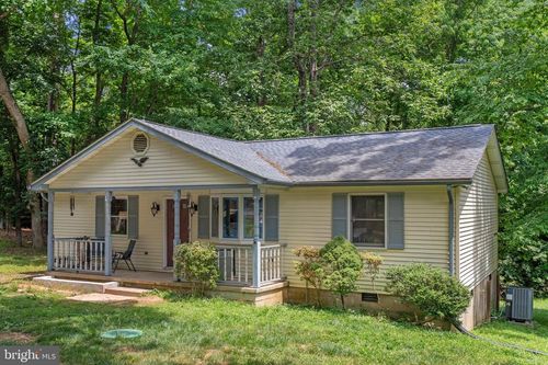 910 Golden West Way, LUSBY, MD, 20657-4575 | Card Image