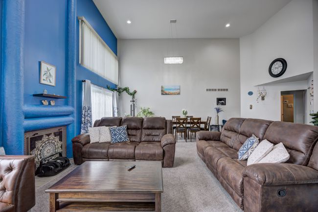 6255 Celeste Rd, Condo with 4 bedrooms, 4 bathrooms and null parking in West Bloomfield MI | Image 9