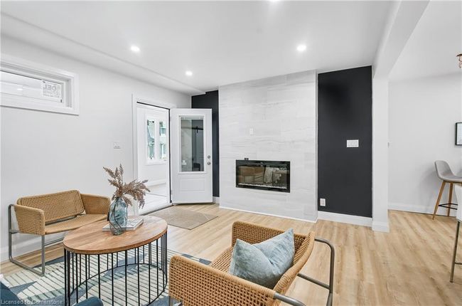 10 Comet Ave, House other with 5 bedrooms, 3 bathrooms and 1 parking in Hamilton ON | Image 8