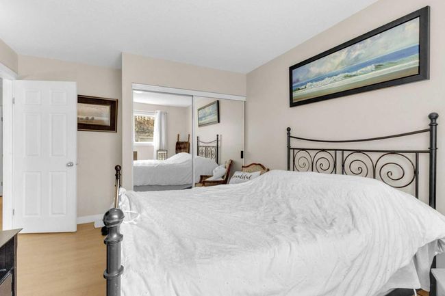 28 45 Street Crescent, Home with 4 bedrooms, 2 bathrooms and 2 parking in Sylvan Lake AB | Image 9