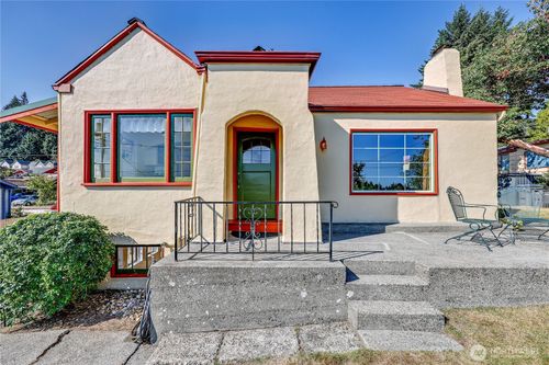 324 N Cambrian Ave, Bremerton, WA, 98312-4007 | Card Image
