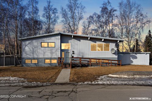 2612 Arlington Drive, Anchorage, AK, 99517 | Card Image