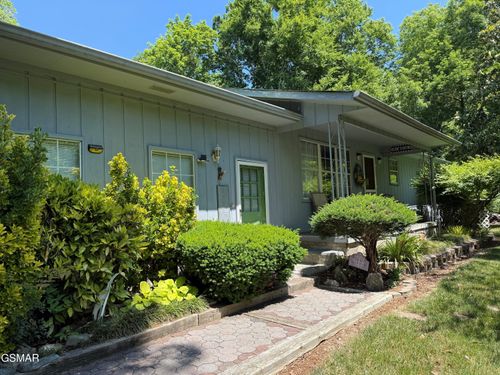 2360 Goldrush Rd, Pigeon Forge, TN, 37863-7169 | Card Image