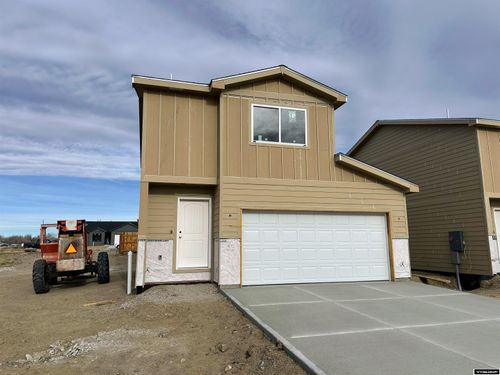 4670 Pontiac Street, Mills, WY, 82644 | Card Image