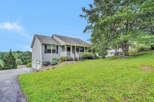 65 Timberline Dr, Blue Ridge, VA, 24064-1601 | Card Image